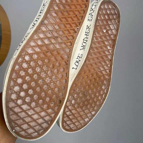 Mother Earth Vans low top - Picture 4 of 10